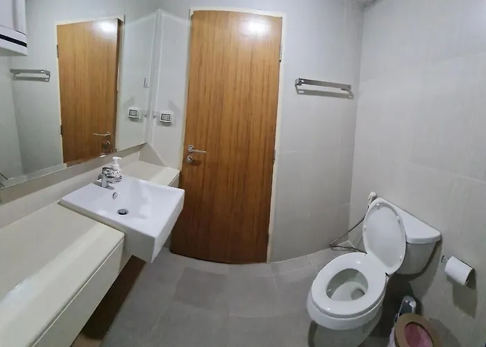 1br Hispeed Net, Rise Condo, Near Bts Ekamai Bangkok