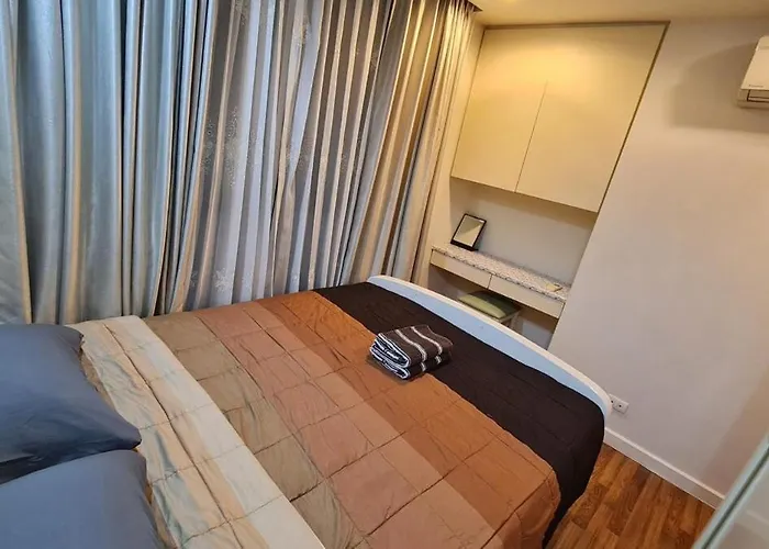 1br Hispeed Net, Rise Condo, Near Bts Ekamai